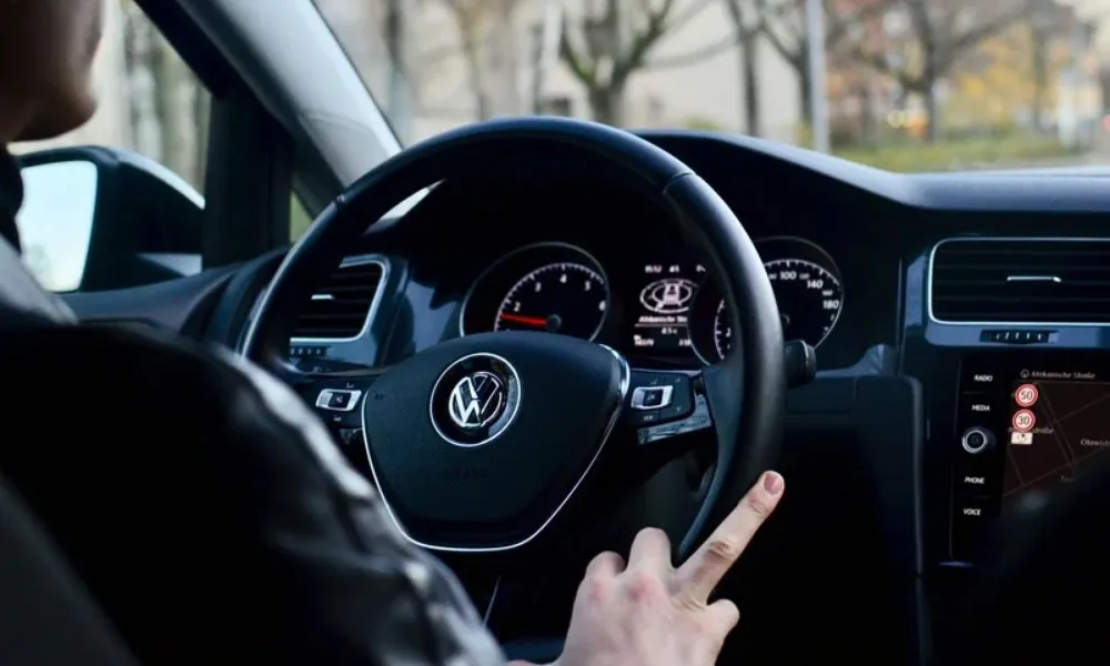 Best Driving School Dundalk | DriveWave Lessons 