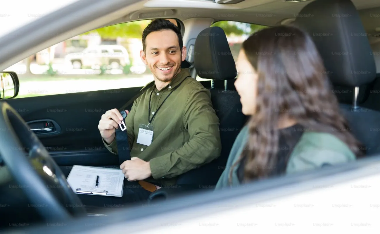 Top Rated Driving School: Drive Wave School of Motoring