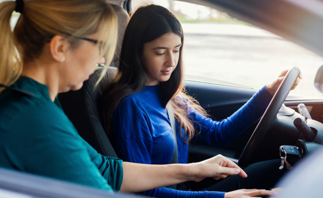 Best Driving School Dundalk | DriveWave Lessons